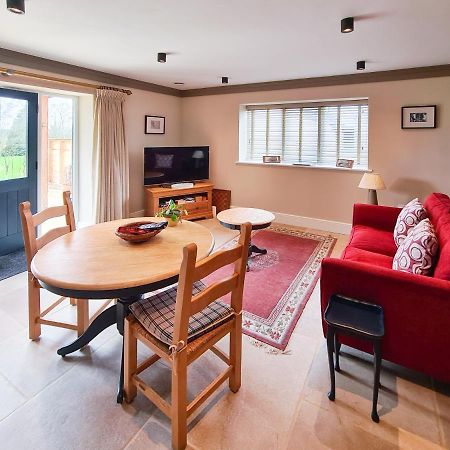 Luxury Lodge @ Ewen Barn - Private 5* Retreat Cirencester Exterior foto