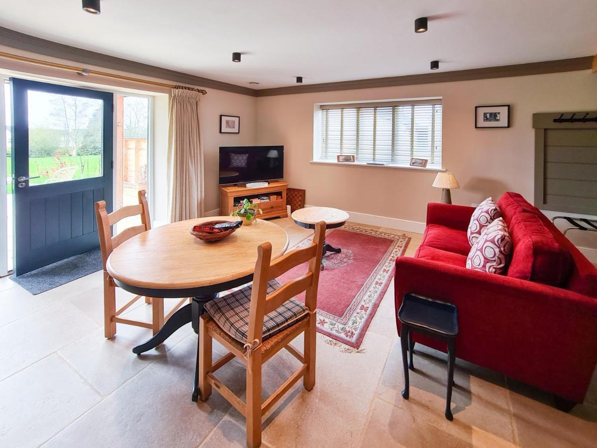 Luxury Lodge @ Ewen Barn - Private 5* Retreat Cirencester Exterior foto